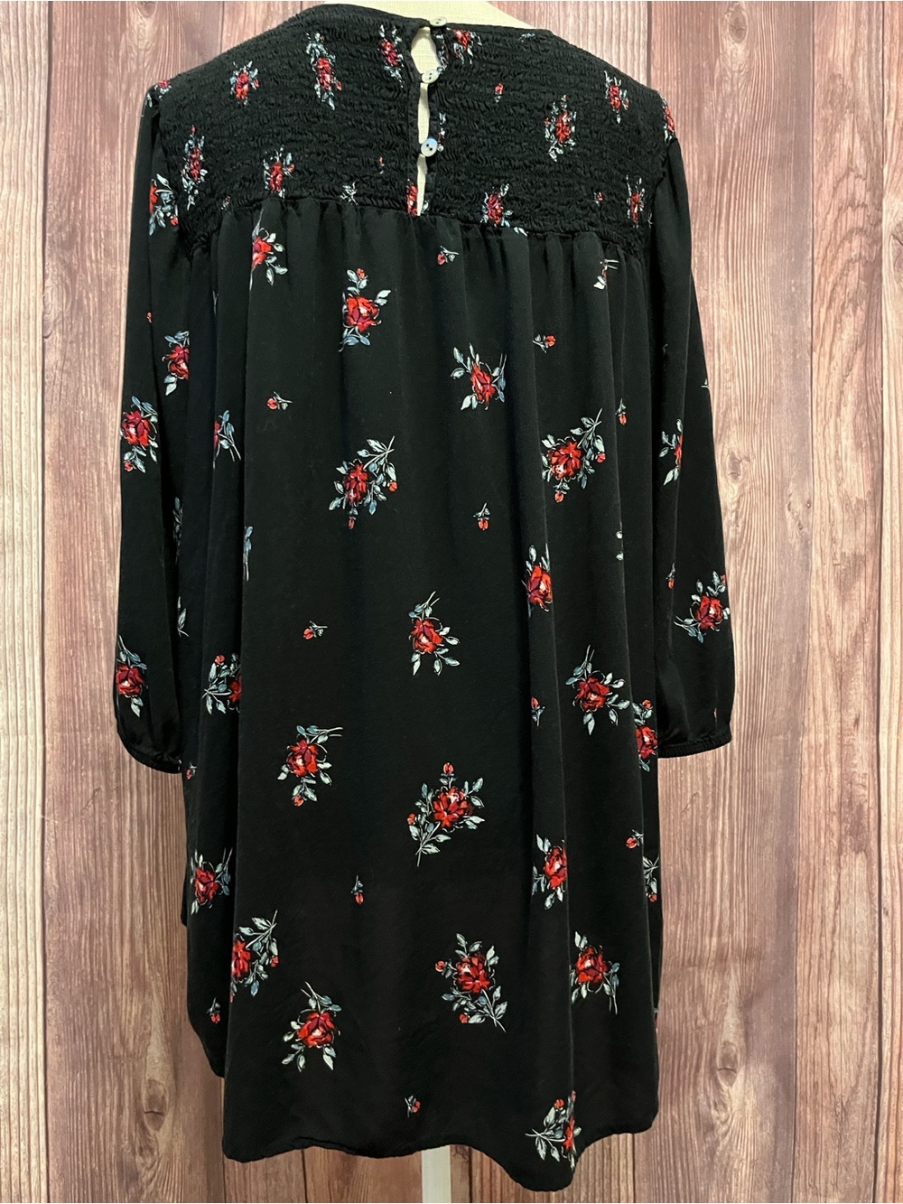 J. Jill Black Three Quarter-Sleeve Floral Smocked Yoke Top - Picture 4 of 7